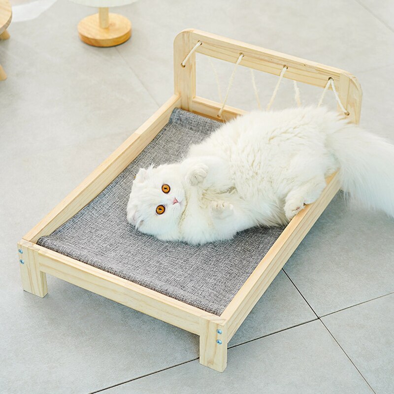 Queen Bed: The Cat's Meow-tastic Throne