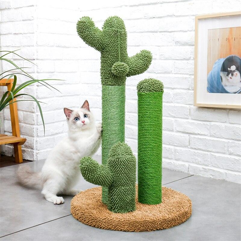  Grazie al design del Tiragraffi cactus di  Miao Cat Store  vivace, la sua forma e il colore  incuteranno indubbiamente curiosità nel tuo amato peloso che avrà senza ombra di dubbio un perfetto compagno di giochi.